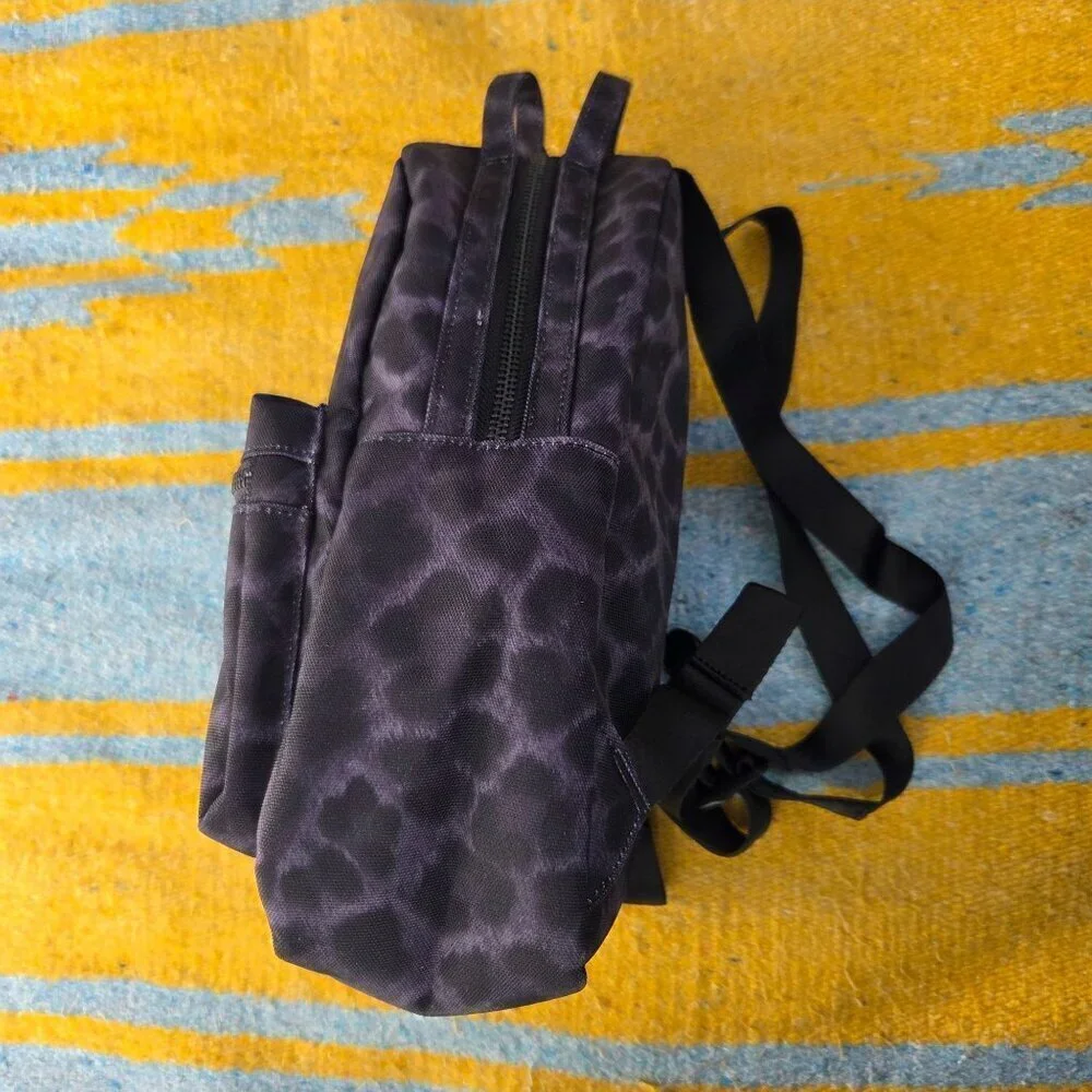 Herschel Nova Backpack Digi Leopard Black-Blue
